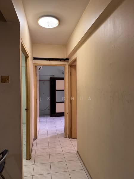 Pangsapuri untuk Dijual di Pearl Tower (Ria) - LS Chua - Corridor - PropertyGuru.com.my