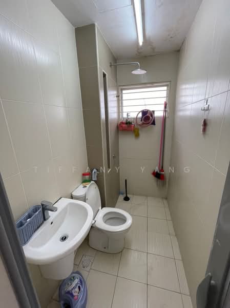 Semi-Detached House for Sale in Kota Emerald (Rawang) - Tiffany Yang - Bathroom - PropertyGuru.com.my