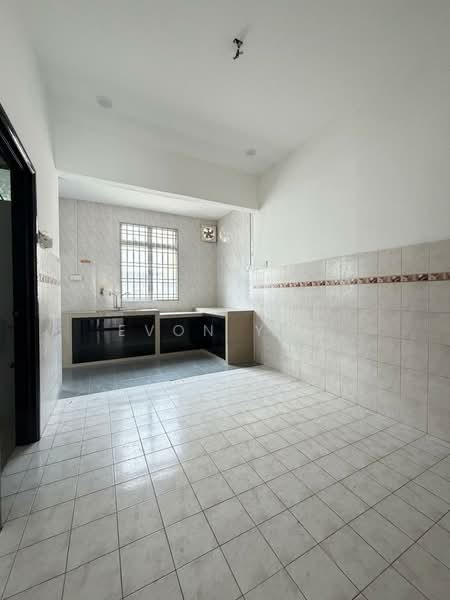 2-storey Terraced House for Sale in Austin Perdana (Tebrau) - Evon Yap - Kitchen - PropertyGuru.com.my
