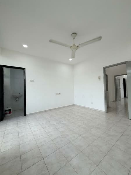 2-storey Terraced House for Sale in Austin Perdana (Tebrau) - Evon Yap - Living Room - PropertyGuru.com.my