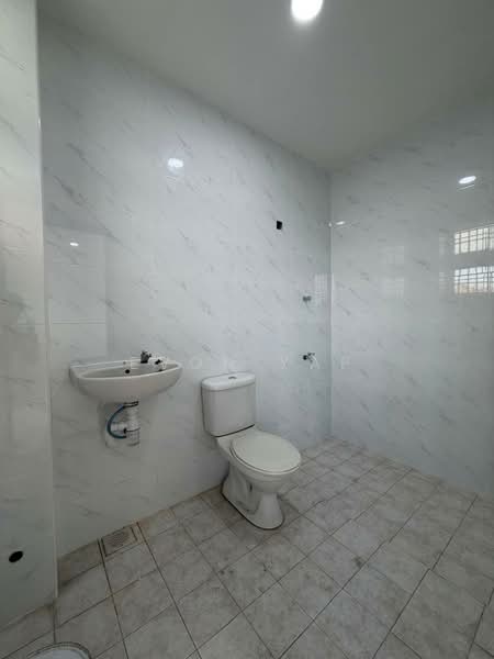 2-storey Terraced House for Sale in Austin Perdana (Tebrau) - Evon Yap - Bathroom - PropertyGuru.com.my