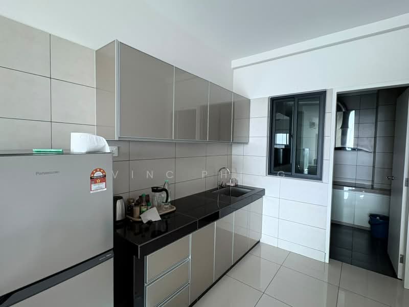 Servis Apartment untuk Disewa di Ong Kim Wee Residence - Vinc Pheng - Kitchen - PropertyGuru.com.my