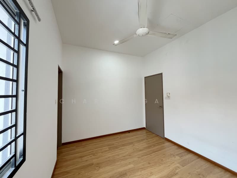 Rumah Teres 2 Tingkat untuk Disewa di Kota Bayuemas (Klang) - Charlie Gan - PropertyGuru.com.my