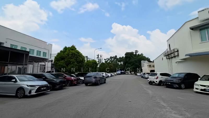 Retail Space for Rent in Taman Perindustrian Kinrara (Bandar Kinrara) - Annie Chong - Exterior - PropertyGuru.com.my