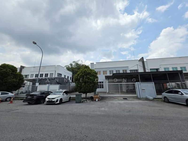 Retail Space for Rent in Taman Perindustrian Kinrara (Bandar Kinrara) - Annie Chong - Exterior - PropertyGuru.com.my