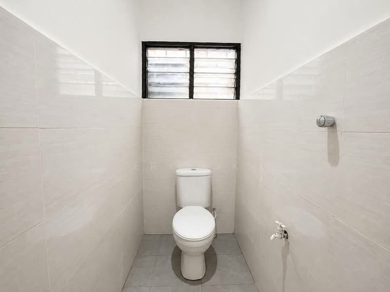 Rumah Teres 2 Tingkat untuk Dijual di Batu Caves (Selangor) - Shaziery Iskandar - Bathroom - PropertyGuru.com.my