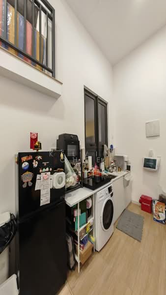 Service Residence for Sale at Sunway Grid Residence - Kelvin Chee - Kitchen - PropertyGuru.com.my