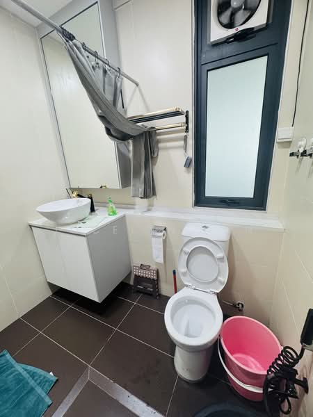 Kediaman Servis untuk Dijual di 8Scape Residence @ Sutera - Jocelyn Onn - Bathroom - PropertyGuru.com.my