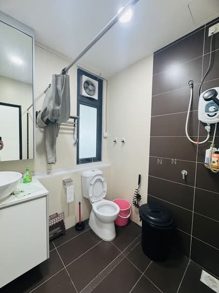 Kediaman Servis untuk Dijual di 8Scape Residence @ Sutera - Jocelyn Onn - Bathroom - PropertyGuru.com.my