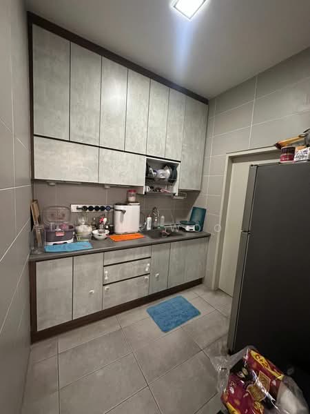 Kondominium untuk Dijual di The Vyne - Nick Woo - Kitchen - PropertyGuru.com.my