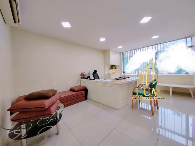 Shop for Sale in Taman Cheng Utama (Cheng) - Yu Chuan Yau - PropertyGuru.com.my