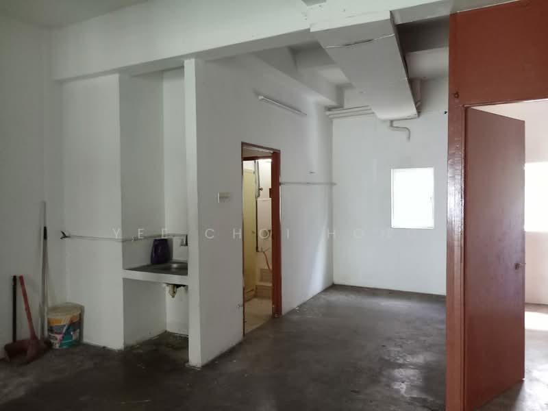 Shop for Rent in Taman Usahaniaga (Bukit Mertajam) - Yee Choi Hong - Interior - PropertyGuru.com.my