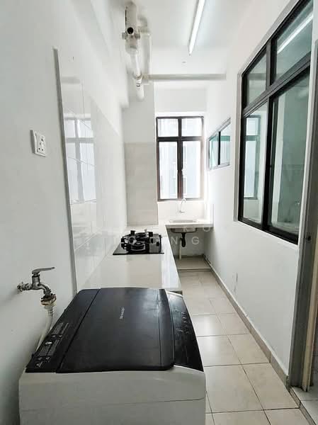 Condominium for Sale at Park 51 Residency - Chow Kok Toong - Kitchen - PropertyGuru.com.my