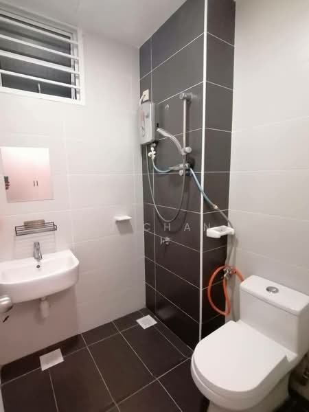 Apartment for Rent at Nusa Heights (Nusa Puncak) - SJ CHAN - Bathroom - PropertyGuru.com.my