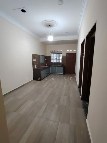 Rumah Teres 1 Tingkat untuk Disewa di Taman Sri Andalas (Klang) - Diana See - Kitchen - PropertyGuru.com.my