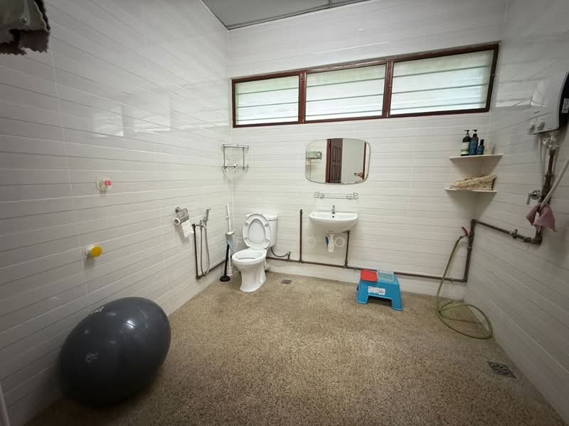 Semi-Detached House for Sale in Minden Heights (Gelugor) - Jeff Ooi - Bathroom - PropertyGuru.com.my