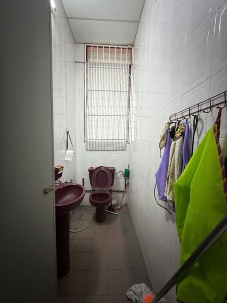 Semi-Detached House for Sale in Minden Heights (Gelugor) - Jeff Ooi - Bathroom - PropertyGuru.com.my