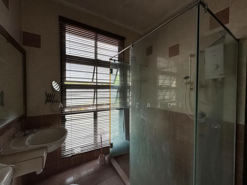Rumah Teres 2.5 Tingkat untuk Dijual di Bukit Jelutong (Shah Alam) - Afiqah zaidi - PropertyGuru.com.my