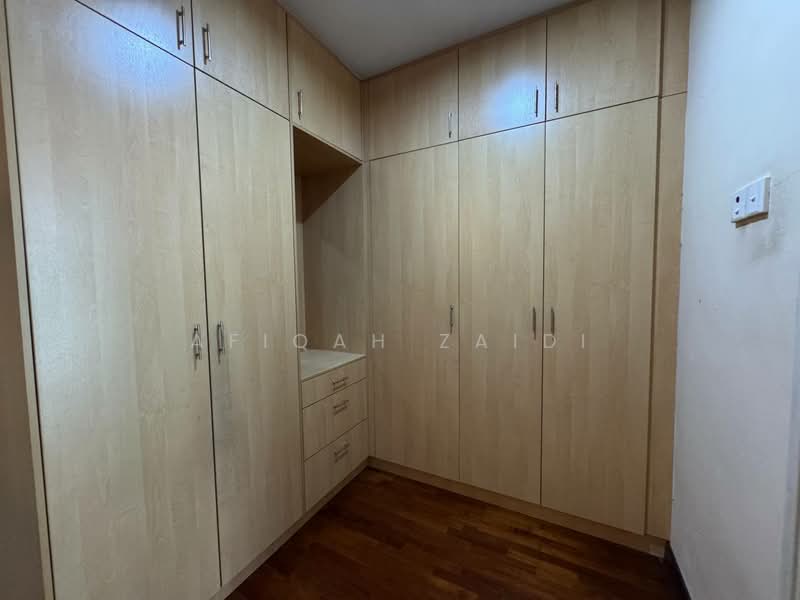 Rumah Teres 2.5 Tingkat untuk Dijual di Bukit Jelutong (Shah Alam) - Afiqah zaidi - PropertyGuru.com.my