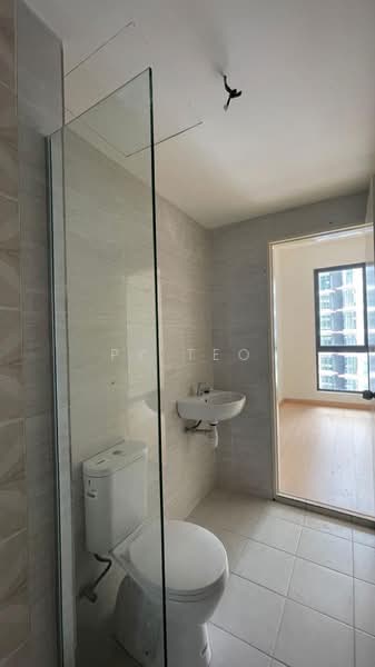 Kondominium untuk Dijual di Brezza Hill - PY Teo - Bathroom - PropertyGuru.com.my