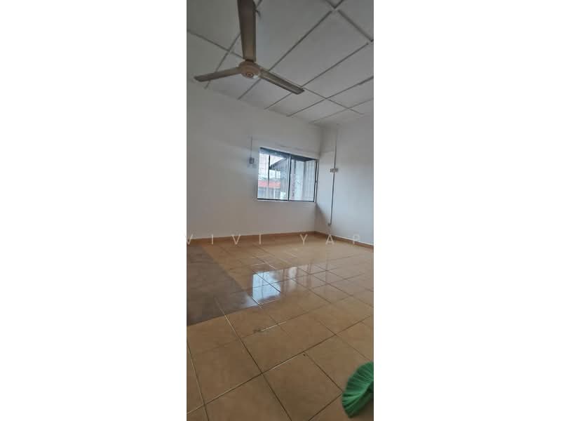 Rumah Teres 2 Tingkat untuk Disewa di Taman Muhibbah (Seri Kembangan) - Vivi Yap - Interior - PropertyGuru.com.my