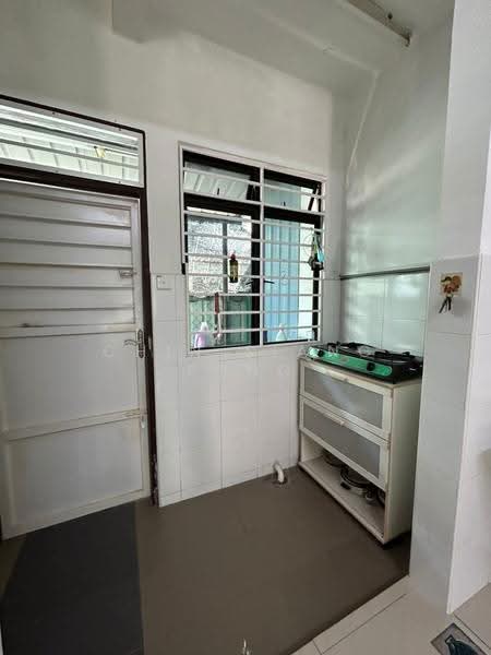 Rumah Teres untuk Dijual di Taman Muzaffar Heights (Bukit Katil) - Chin Siang Fong - Kitchen - PropertyGuru.com.my