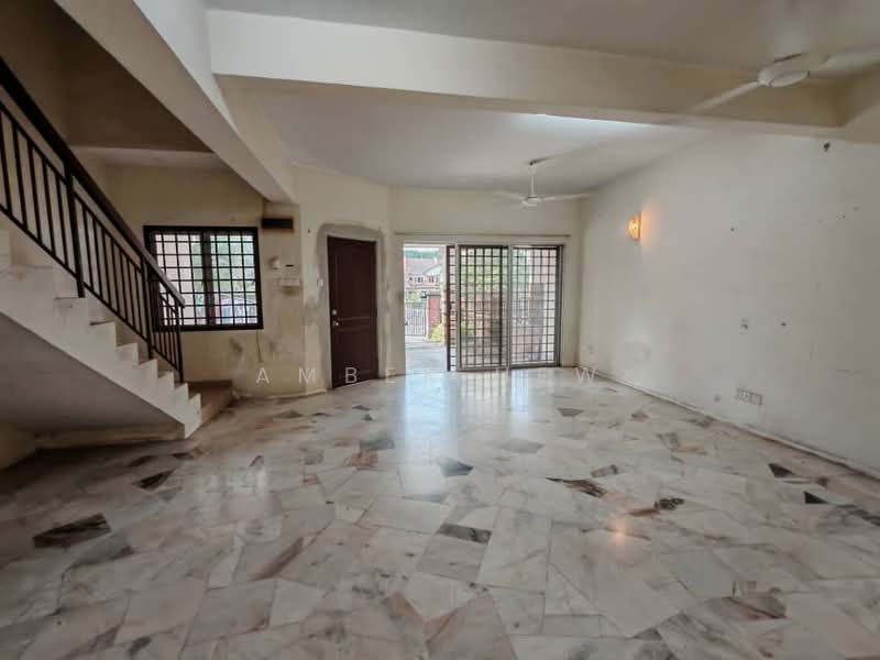 Rumah Teres 2 Tingkat untuk Dijual di Bandar Indahpura (Kulai) - Amber Hew - Living Room - PropertyGuru.com.my