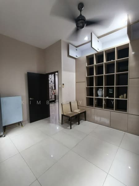 Commercial Bungalow for Rent in Taman Sri Tebrau (Johor Bahru) - Kimberly Tay - Living Room - PropertyGuru.com.my