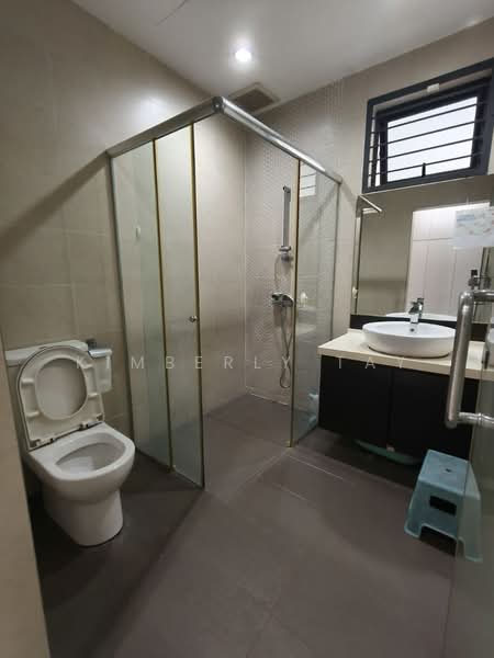 Commercial Bungalow for Rent in Taman Sri Tebrau (Johor Bahru) - Kimberly Tay - Bathroom - PropertyGuru.com.my