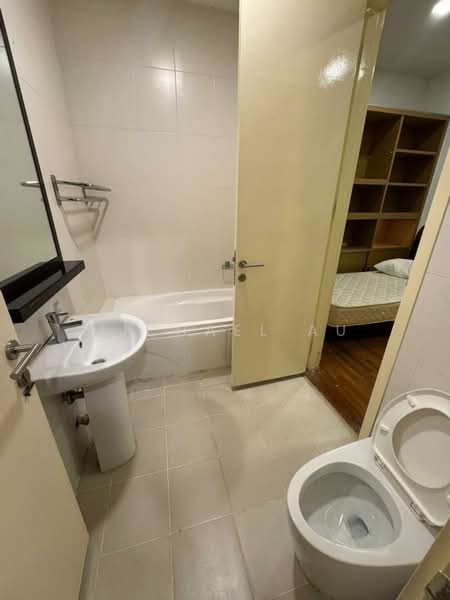 Kondominium untuk Disewa di Idaman Residence - Michael Au - Bathroom - PropertyGuru.com.my