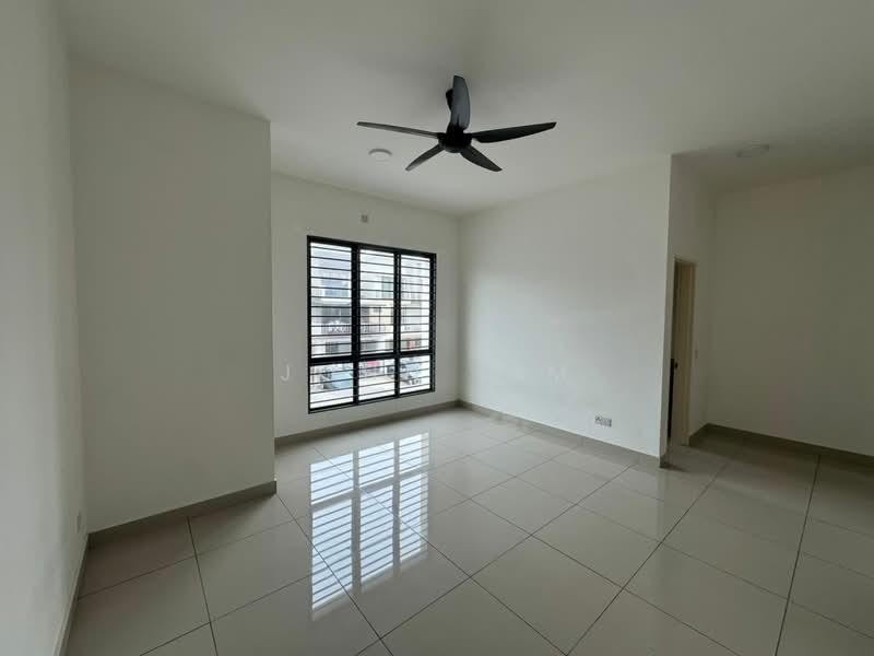 Rumah Teres 2.5 Tingkat untuk Dijual di Shah Alam (Selangor) - John Lim - Living Room - PropertyGuru.com.my