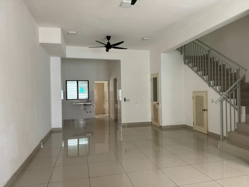 Rumah Teres 2.5 Tingkat untuk Dijual di Shah Alam (Selangor) - John Lim - Living Room - PropertyGuru.com.my