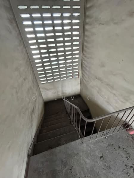 Semi-Detached House for Sale in Taman United (Jalan Klang Lama (Old Klang Road)) - Hoi Lum Kho - Corridor - PropertyGuru.com.my