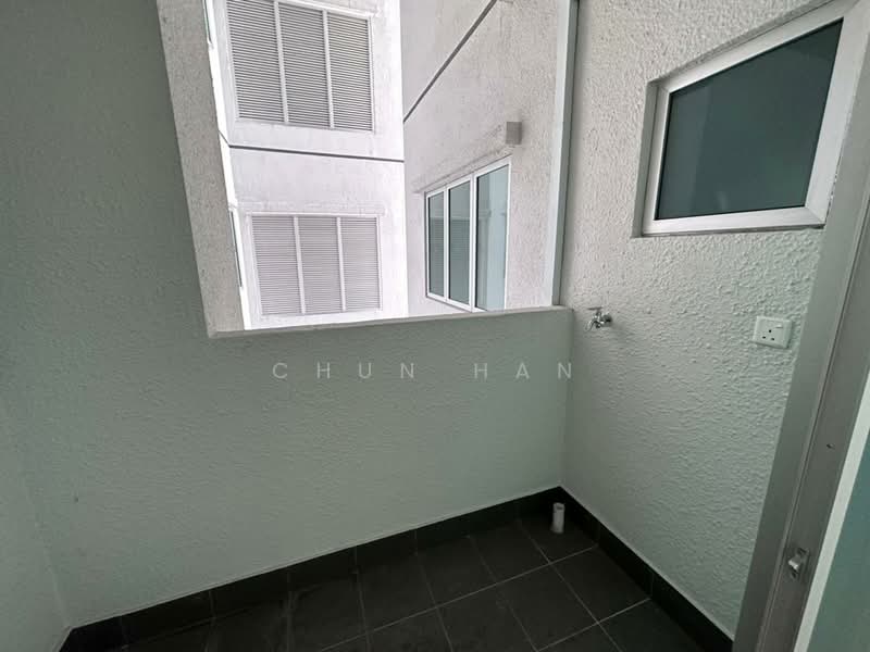 Service Residence for Sale at Serviced Residence @ Razak City Residences (RC Residences) - Chun Han - Balcony - PropertyGuru.com.my