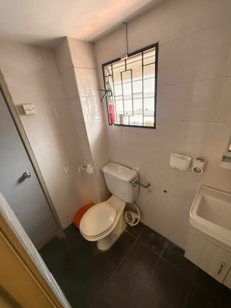 Terraced House for Sale in Kota Emerald (Rawang) - Vikram . - Bathroom - PropertyGuru.com.my