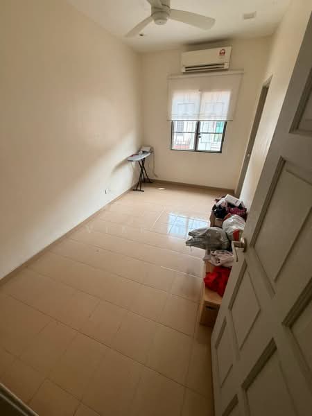 Terraced House for Sale in Kota Emerald (Rawang) - Vikram . - Bedroom - PropertyGuru.com.my