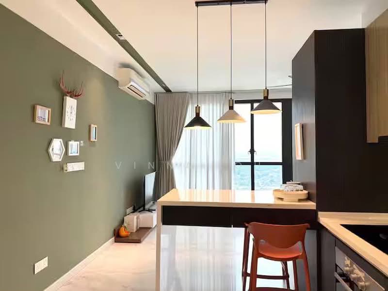 Servis Apartment untuk Dijual di Setia Sky 88 - Vinna Loh - Living Room - PropertyGuru.com.my