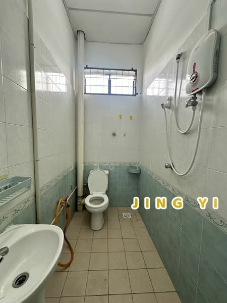 Semi-Detached House for Sale in Taman Impian Murni (Bukit Mertajam) - Jing Yi - Bathroom - PropertyGuru.com.my