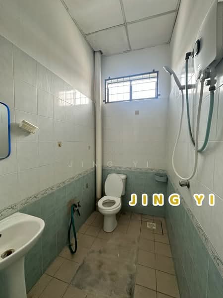 Semi-Detached House for Sale in Taman Impian Murni (Bukit Mertajam) - Jing Yi - Bathroom - PropertyGuru.com.my