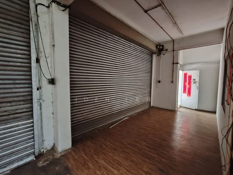 Terrace Factory for Rent in Taman Johor Jaya (Johor Bahru) - Iden Tan - Entrance - PropertyGuru.com.my