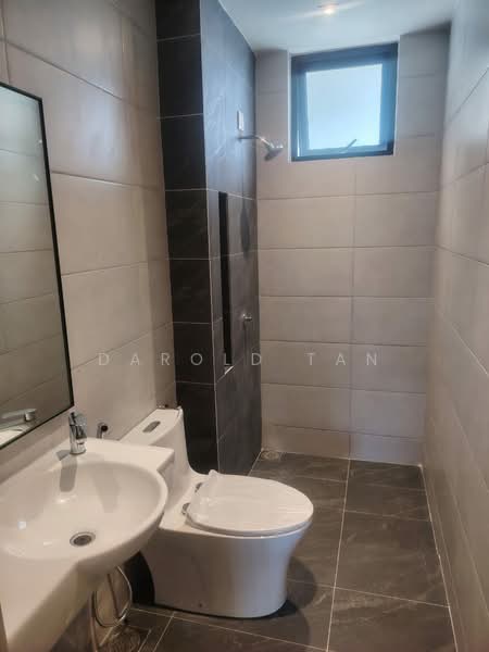 Condominium for Sale at D’Hazelton - Darold Tan - Bathroom - PropertyGuru.com.my