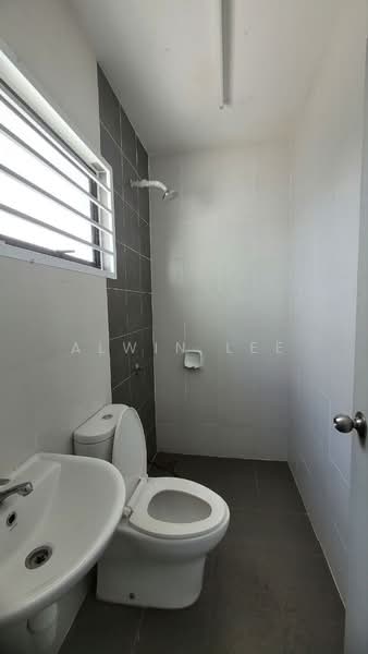 2-storey Terraced House for Sale in Setia Alam (Selangor) - Alwin Lee - Bathroom - PropertyGuru.com.my