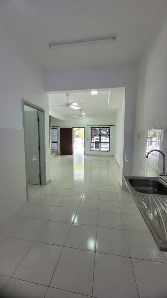 2-storey Terraced House for Sale in Setia Alam (Selangor) - Alwin Lee - Kitchen - PropertyGuru.com.my
