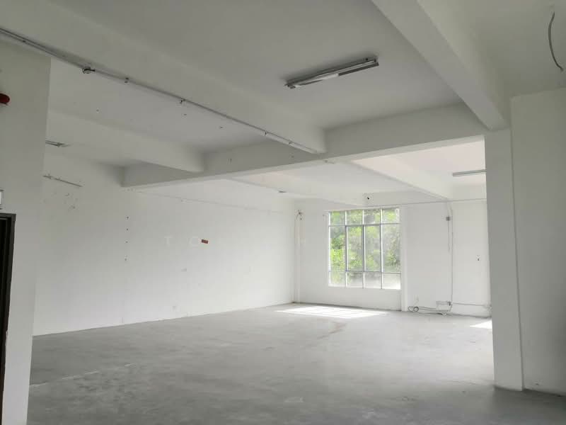 Factory for Rent in Skudai (Johor) - Tom Chiew - Interior - PropertyGuru.com.my
