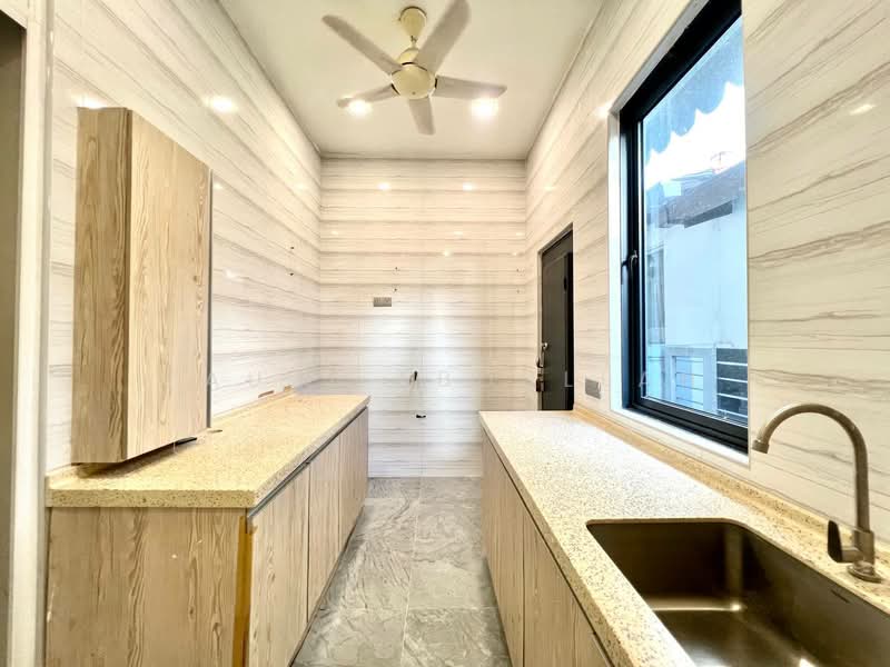 Rumah Berkembar untuk Dijual di Laman Seri (Shah Alam) - Fauzi Abdullah - PropertyGuru.com.my