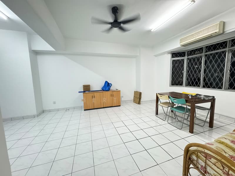 Kondominium untuk Disewa di Kelana Puteri - Albert Ling - Living Room - PropertyGuru.com.my