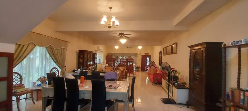 2-storey Terraced House for Sale in Bandar Nusa Rhu (Shah Alam) - Joey Koh - Living Room - PropertyGuru.com.my