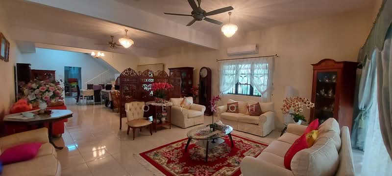 2-storey Terraced House for Sale in Bandar Nusa Rhu (Shah Alam) - Joey Koh - Living Room - PropertyGuru.com.my