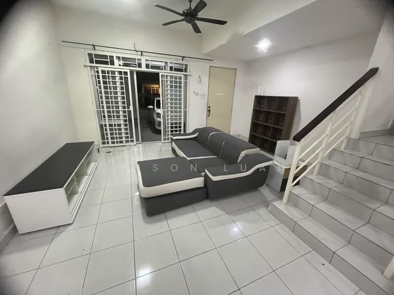 Rumah Teres 3 Tingkat untuk Dijual di Seri Kembangan (Selangor) - Winson Luah - PropertyGuru.com.my