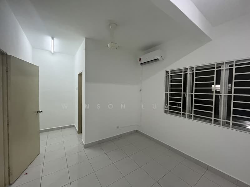 Rumah Teres 3 Tingkat untuk Dijual di Seri Kembangan (Selangor) - Winson Luah - PropertyGuru.com.my